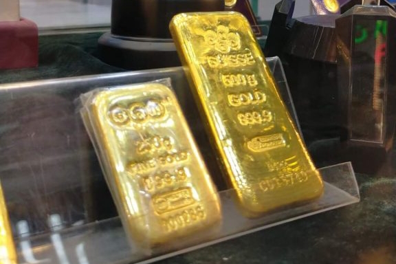 emas besar quantum metal